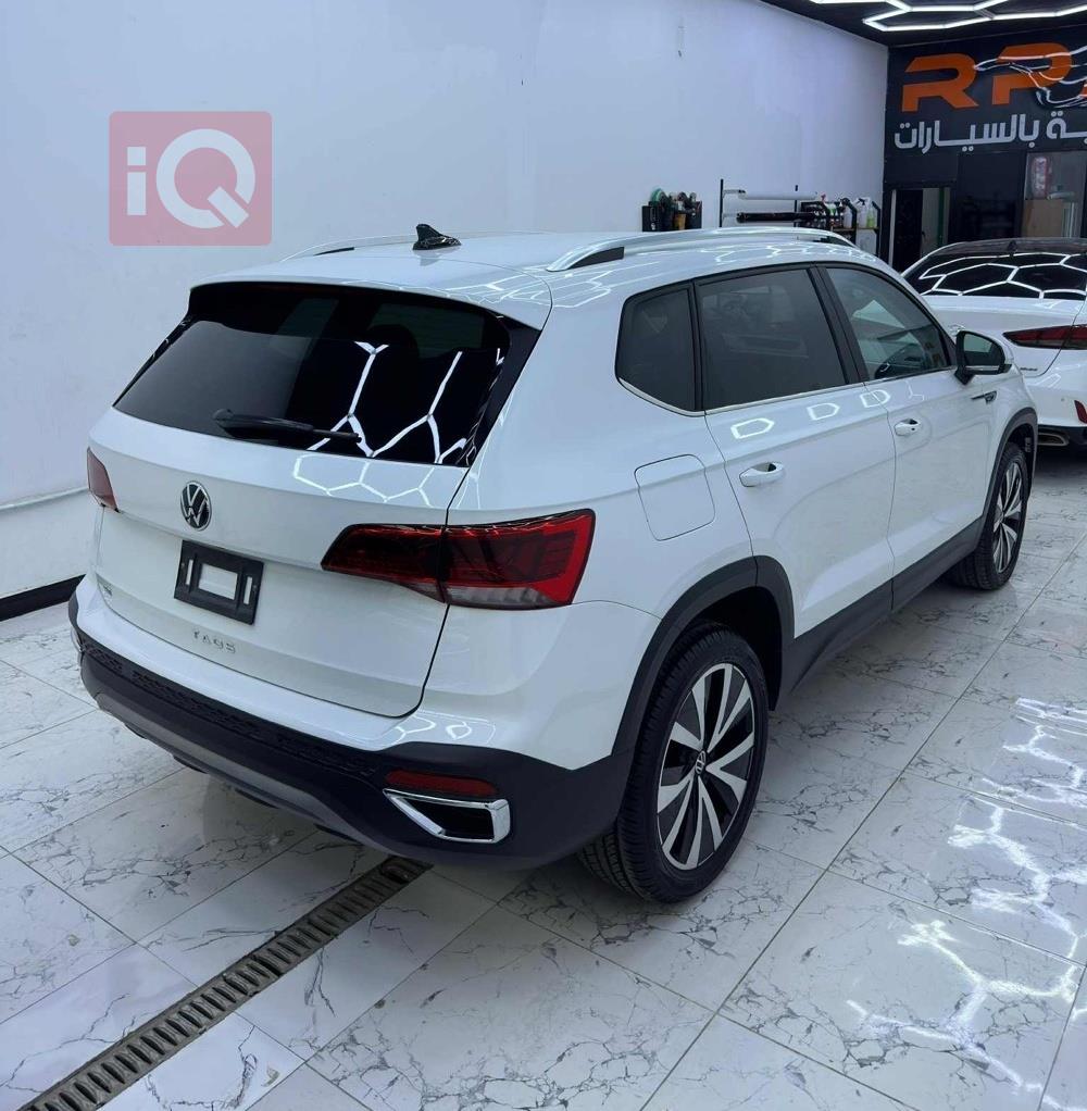 فولكسفاغن تاوس